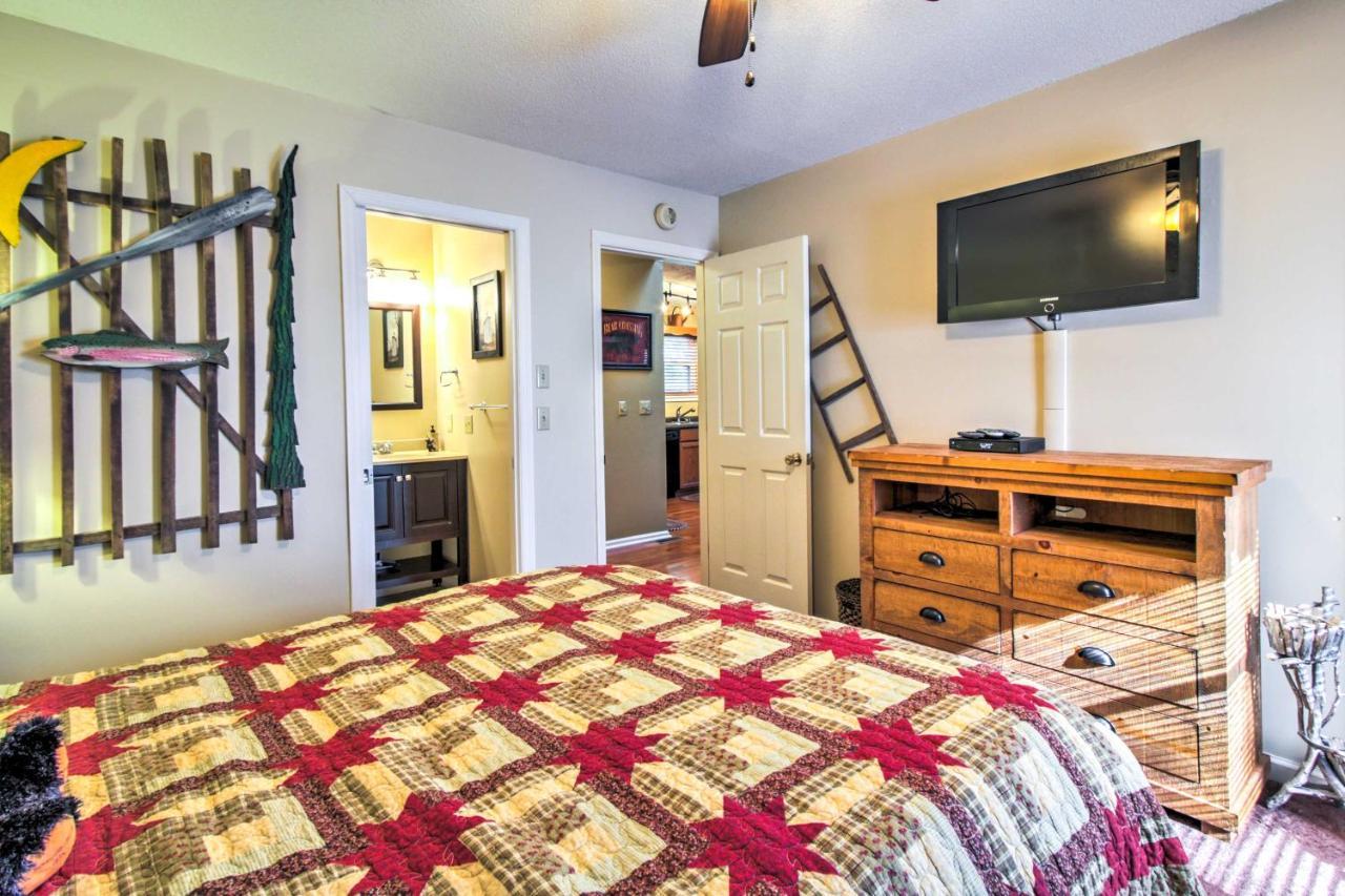 Tree Top Dream Cabin With Hot Tub In Gatlinburg! Exterior photo